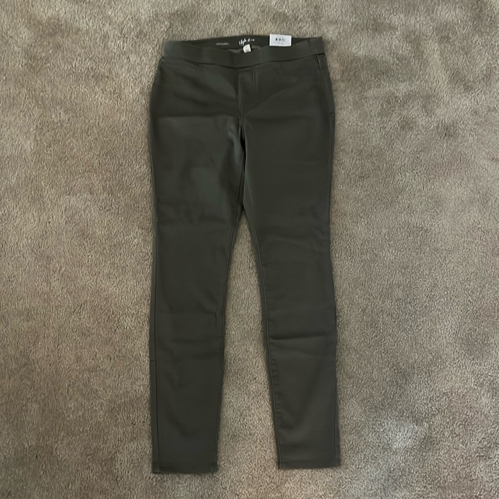 Skinny jegging